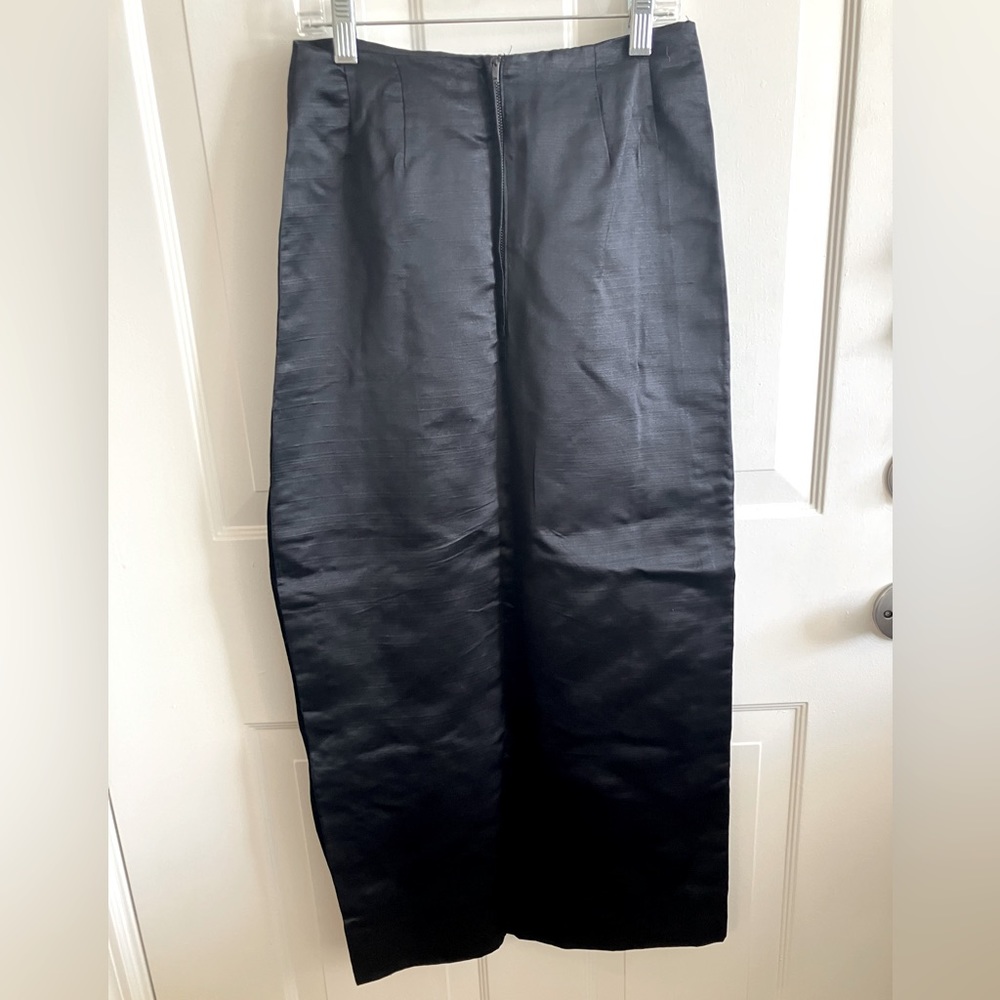 Long pencil skirt with slit!